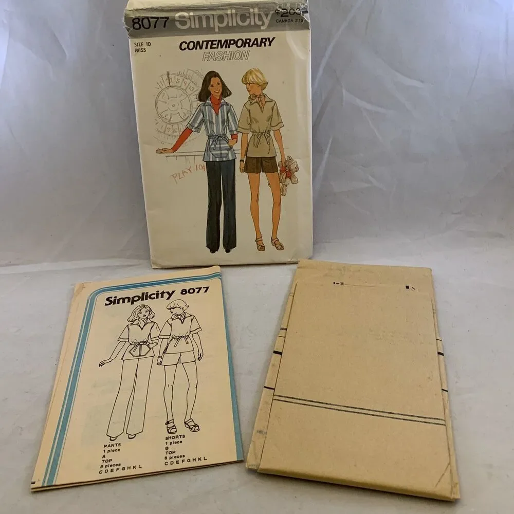 Simplicity Vintage 8077 Sewing Pattern Misses Pullover Top Pants Shorts Size 10
